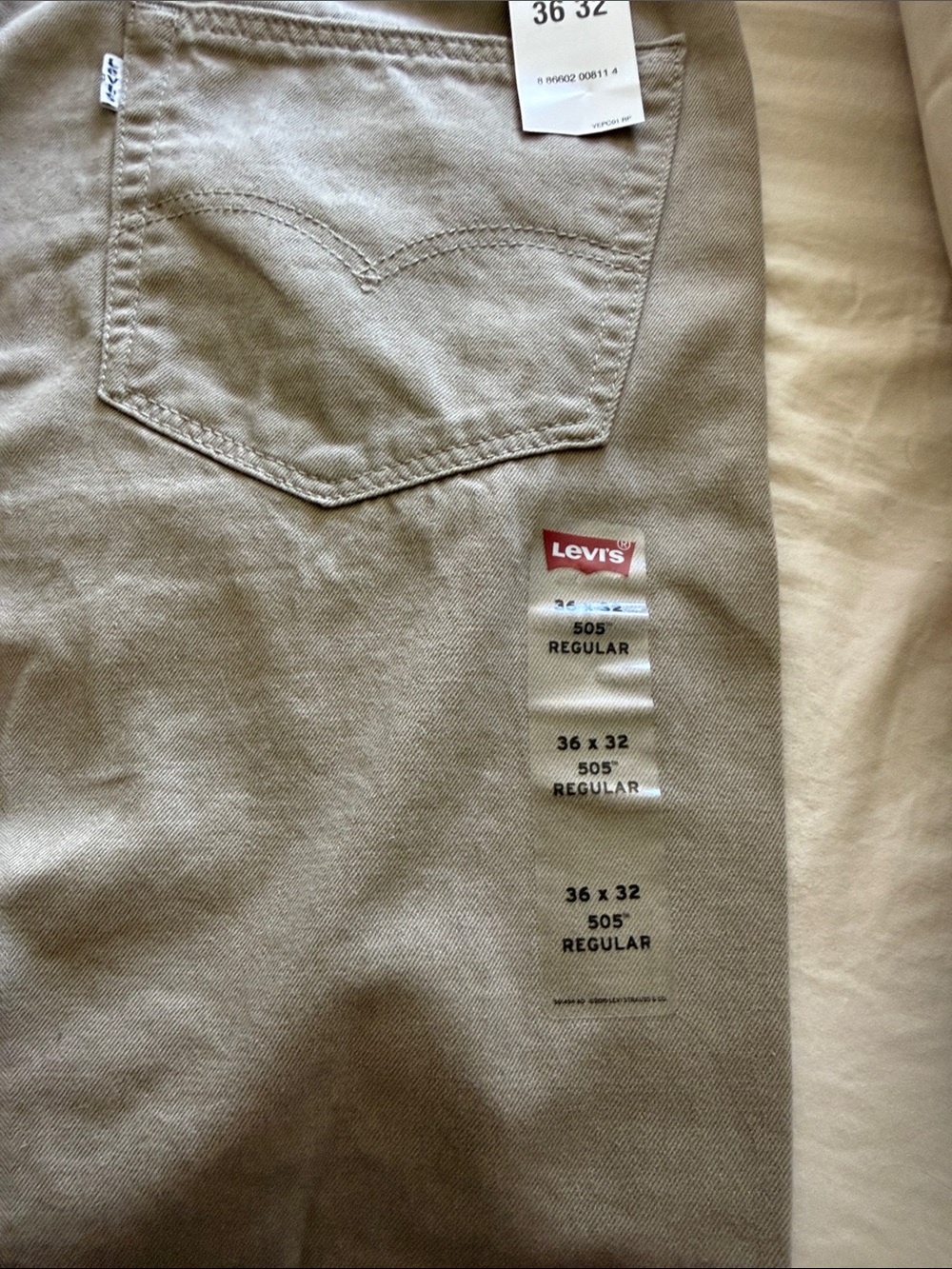 Levi's 505 Straight Jeans in Khaki